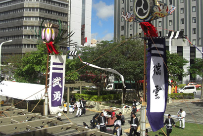 綱引きと那覇祭り